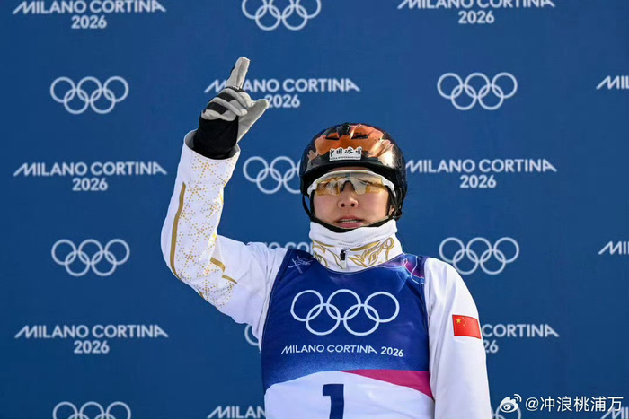 体育直播APP-冬奥冠军徐梦桃重返浪姐舞台|冬奥会|卫冕冠军|冬奥冠军综艺|运动员跨界|乘风2026_新浪体育_新浪新闻